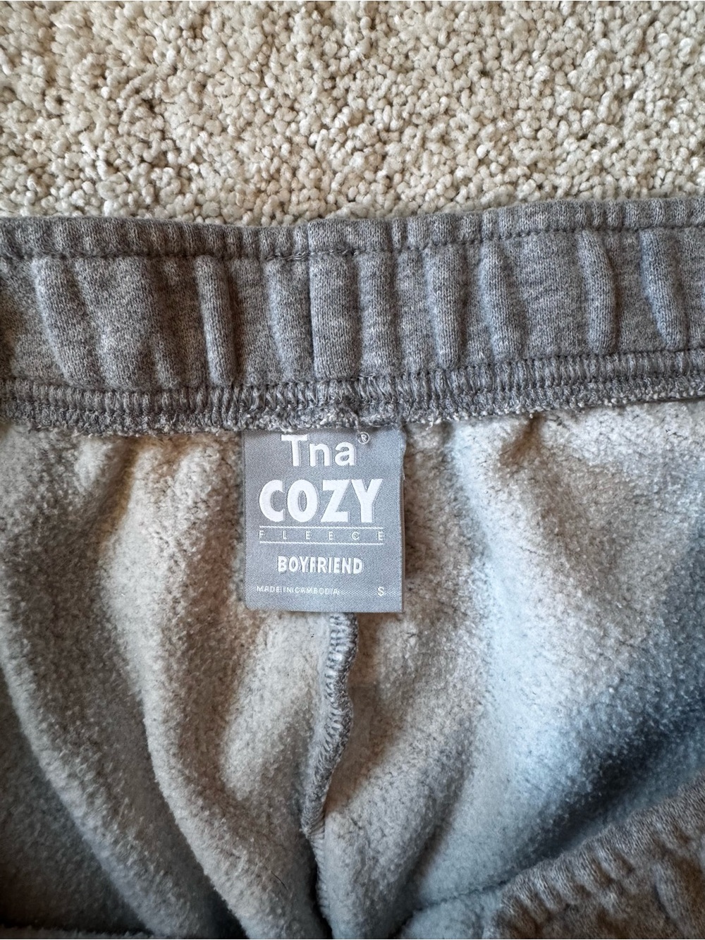Aritzia TNA sweatpants - Picture 3 of 3